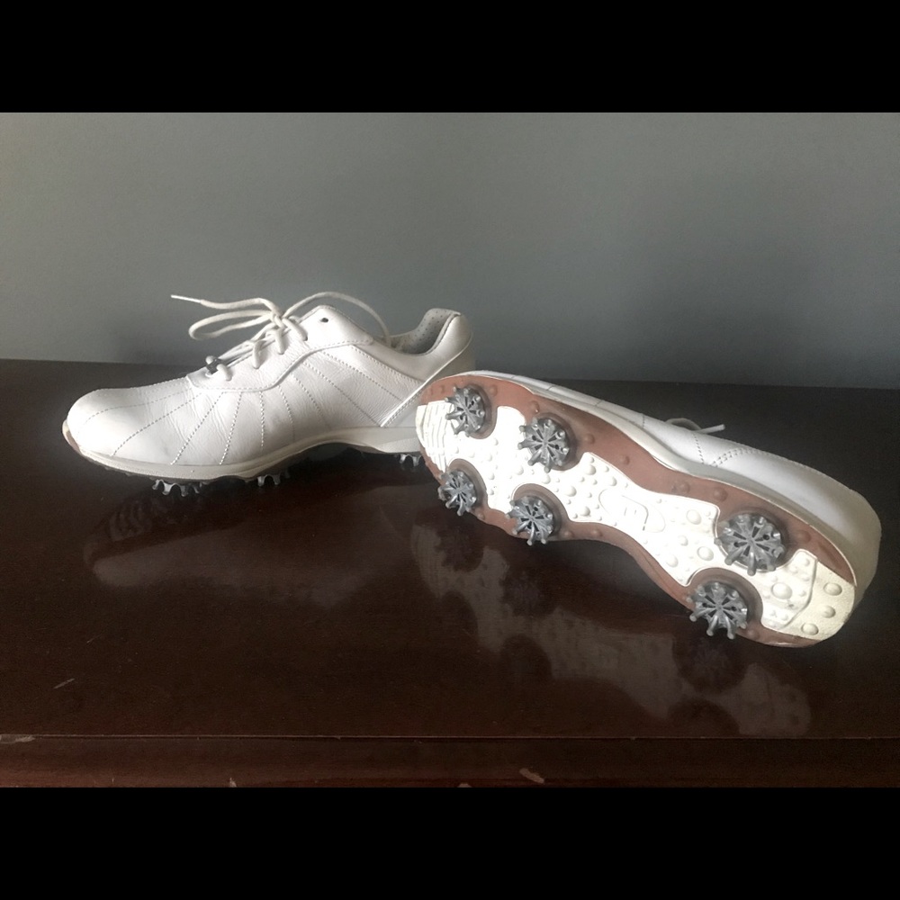 Ladies FootJoy EmBody Golf Shoes Sz 7